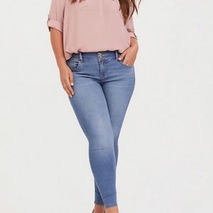 Torrid Jegging Super Stretch Light Wash Size 14